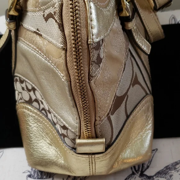 Vtg. Metallic gold Coach patchwork bag - Picture 3 of 8